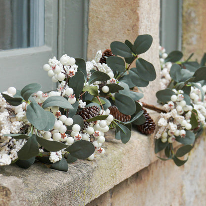 1.8m Outdoor Winter Berry Christmas Garland