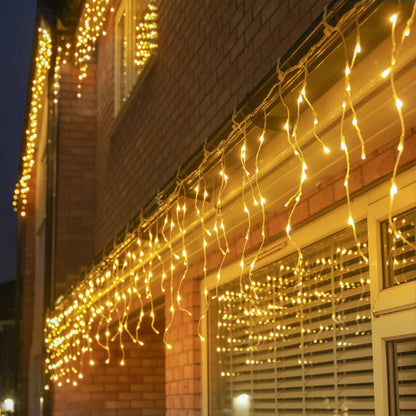 Connectable Icicle Lights With Clear Cable