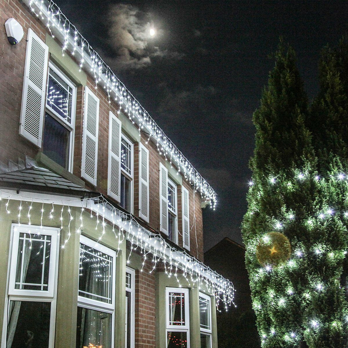 Connectable Icicle Lights With Clear Cable